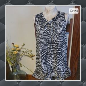 Mossimo Supply Co. Black and White Blouse Size Xxl